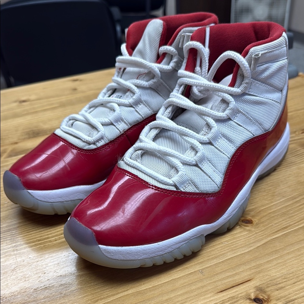 Jordan 11 Cherry